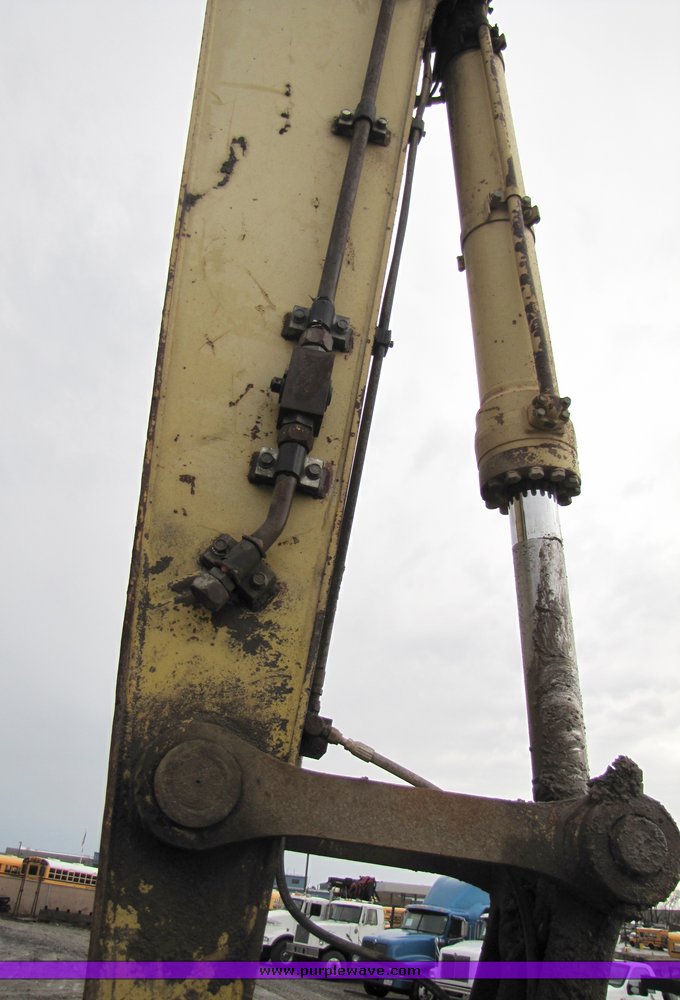 image for item 2163 1994 Komatsu PC250LC-6 hydraulic excavator