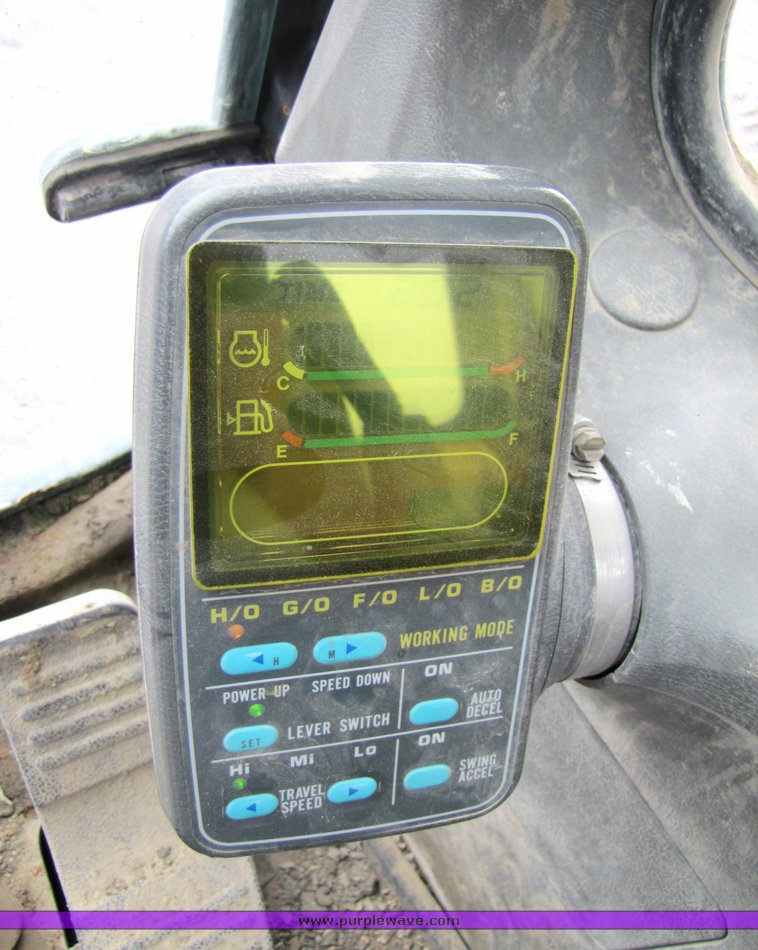 image for item 2163 1994 Komatsu PC250LC-6 hydraulic excavator