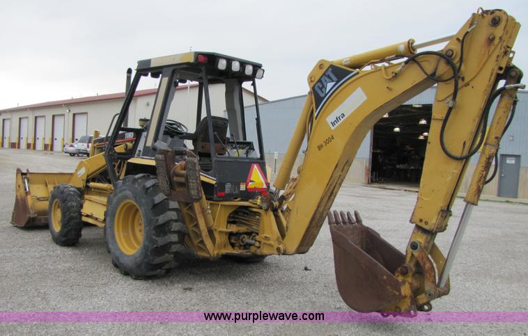 image for item 3008 1996 Caterpillar 416B backhoe loader