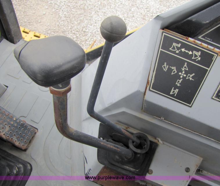 image for item 3008 1996 Caterpillar 416B backhoe loader