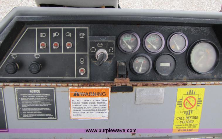 image for item 3008 1996 Caterpillar 416B backhoe loader