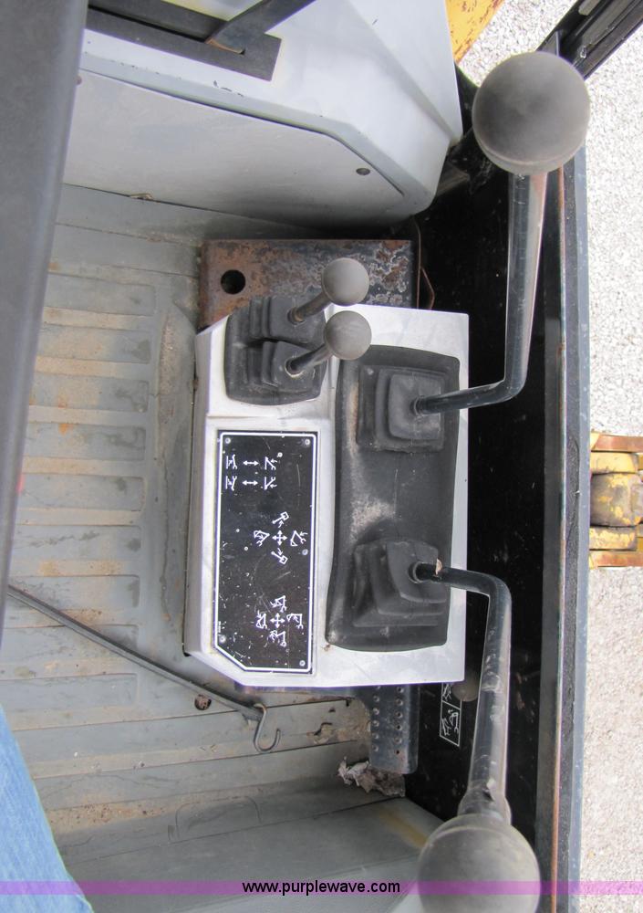 image for item 3008 1996 Caterpillar 416B backhoe loader