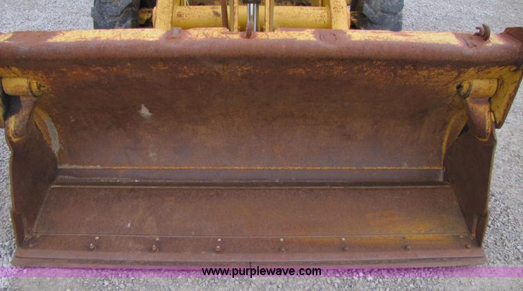 image for item 3008 1996 Caterpillar 416B backhoe loader