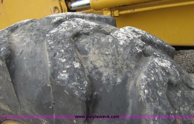 image for item 3008 1996 Caterpillar 416B backhoe loader