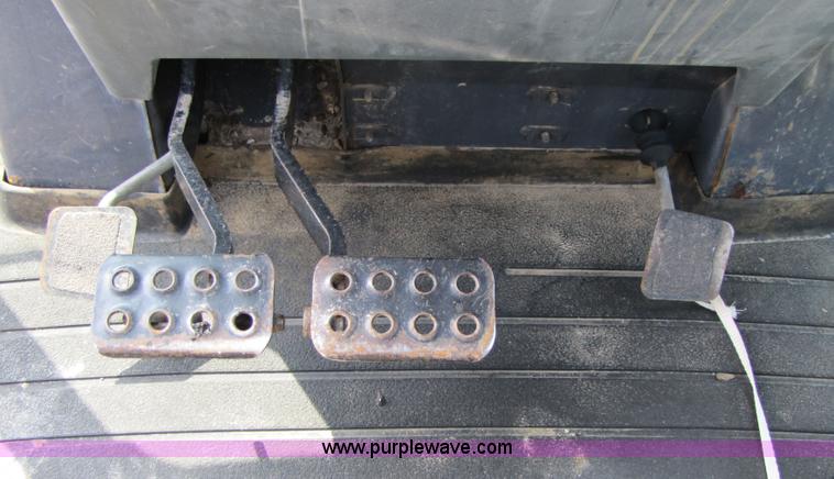 image for item 3010 1997 Case 580 Super L backhoe loader