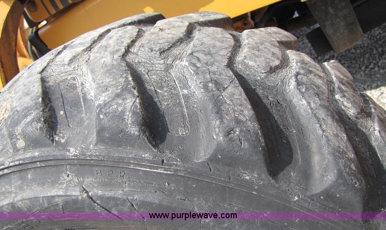 image for item 3010 1997 Case 580 Super L backhoe loader