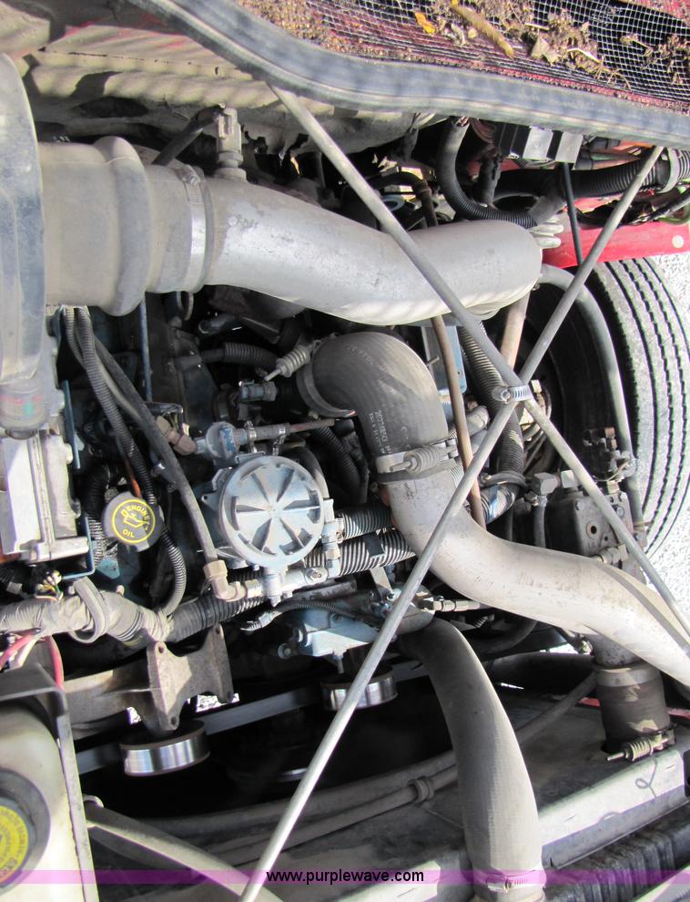 image for item 3011 1999 International 4700 bucket truck