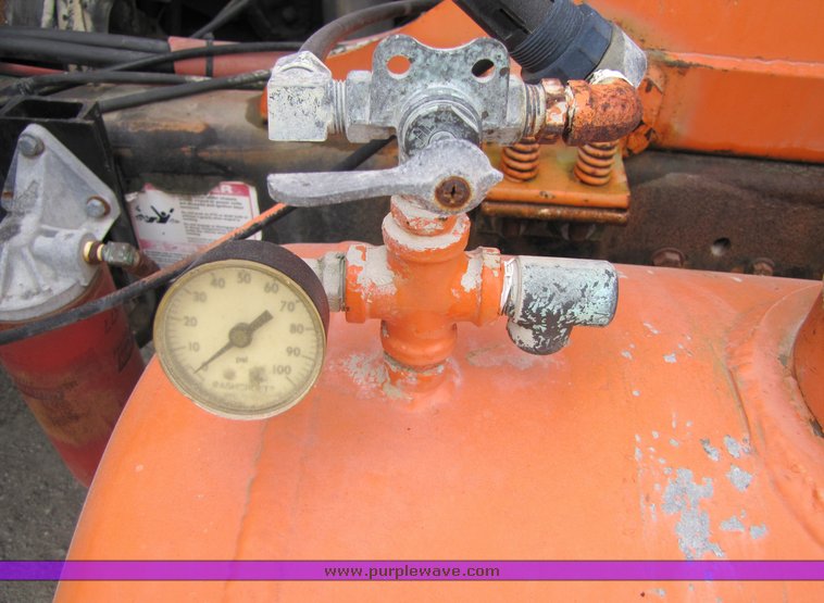 image for item 3035 1980 Ford 9000 tandem axle concrete truck