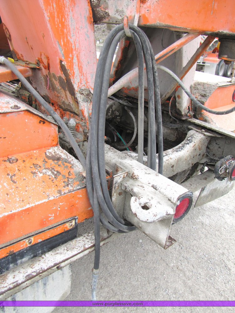 image for item 3036 1994 Ford L9000 tandem axle concrete truck