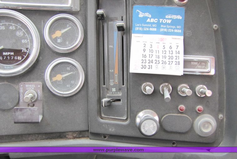 image for item 3037 1994 Ford L9000 tandem axle concrete mixer truck