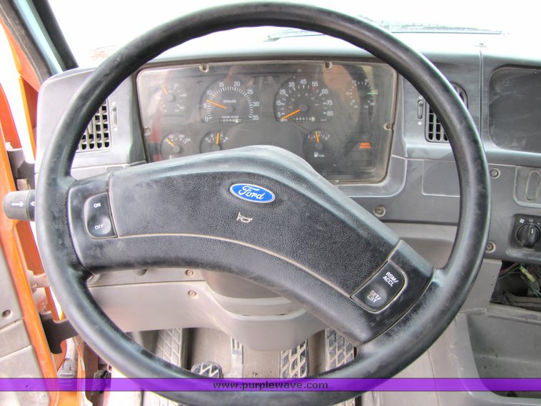 image for item 3038 1996 Ford Louisville tandem axle concrete truck