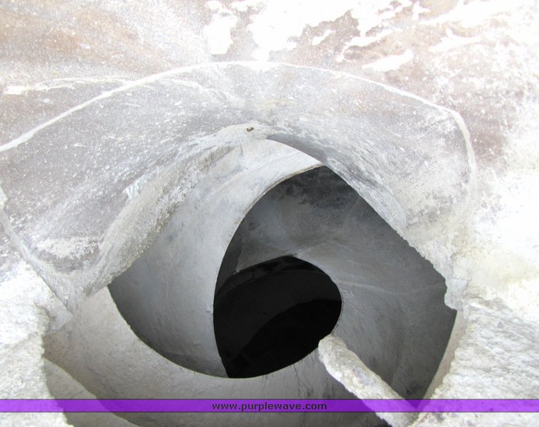 image for item 3038 1996 Ford Louisville tandem axle concrete truck