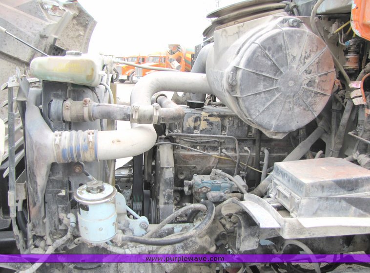 image for item 3038 1996 Ford Louisville tandem axle concrete truck