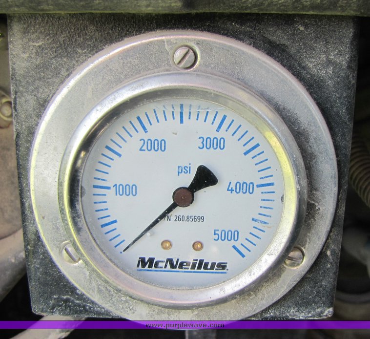 image for item 3044 1993 Mack 600 RD 600 cement mixer truck