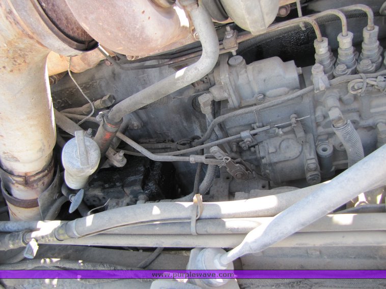 image for item 3044 1993 Mack 600 RD 600 cement mixer truck