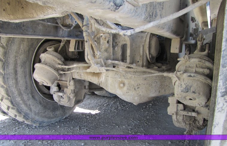 image for item 3044 1993 Mack 600 RD 600 cement mixer truck