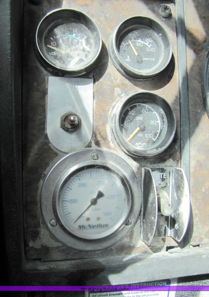 image for item 3045 1992 Kenworth Construct W900 cement mixer truck