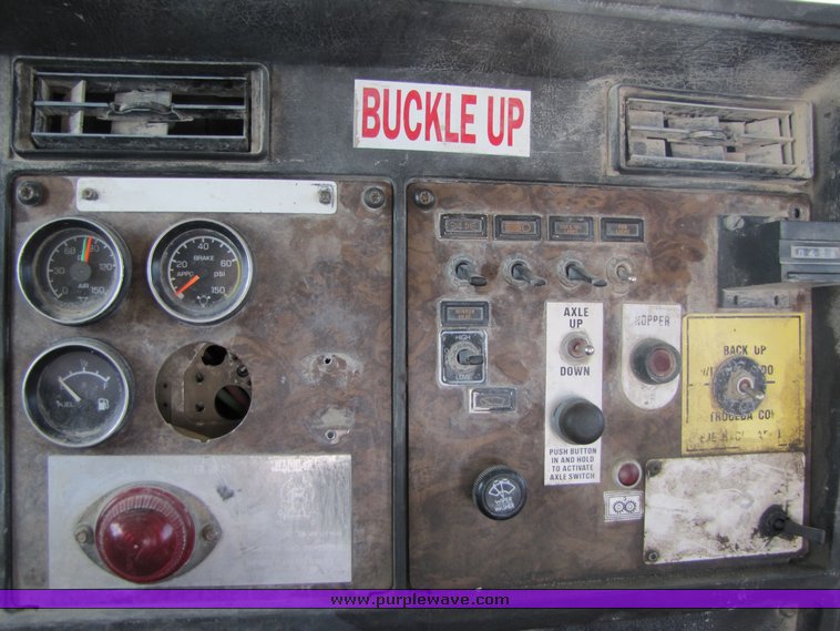 image for item 3045 1992 Kenworth Construct W900 cement mixer truck