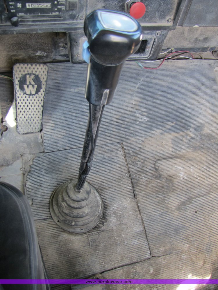 image for item 3045 1992 Kenworth Construct W900 cement mixer truck