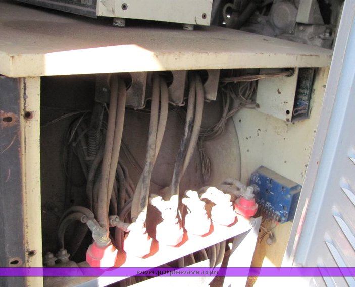 image for item 3087 250kW generator