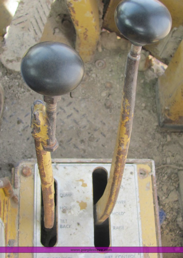 image for item 3097 1973 Caterpillar 988 wheel loader