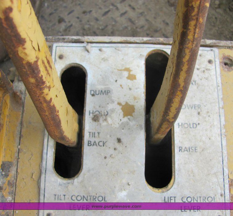 image for item 3097 1973 Caterpillar 988 wheel loader