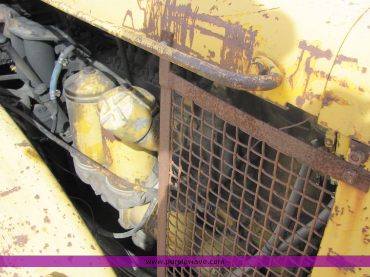 image for item 3097 1973 Caterpillar 988 wheel loader