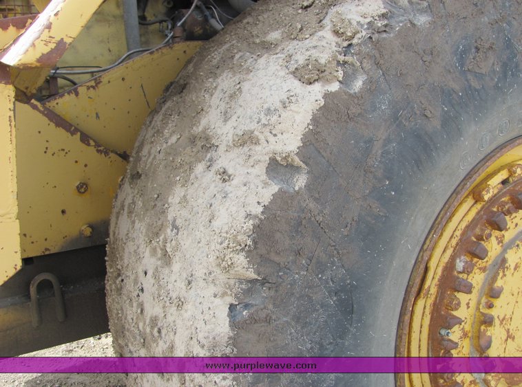 image for item 3097 1973 Caterpillar 988 wheel loader