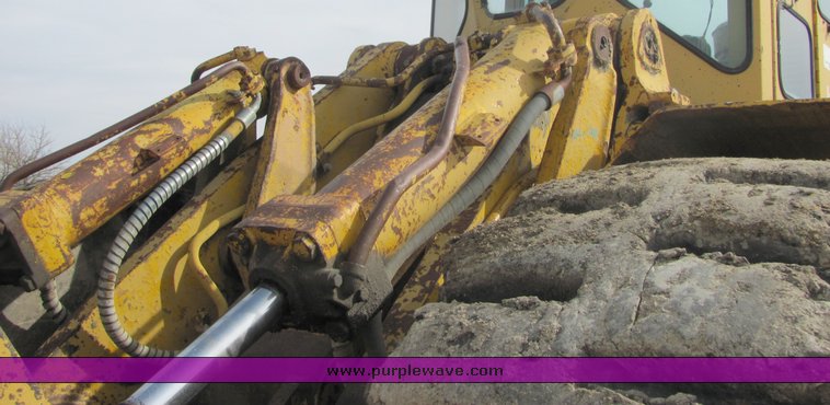 image for item 3097 1973 Caterpillar 988 wheel loader