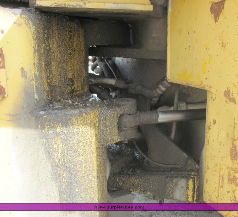 image for item 3097 1973 Caterpillar 988 wheel loader