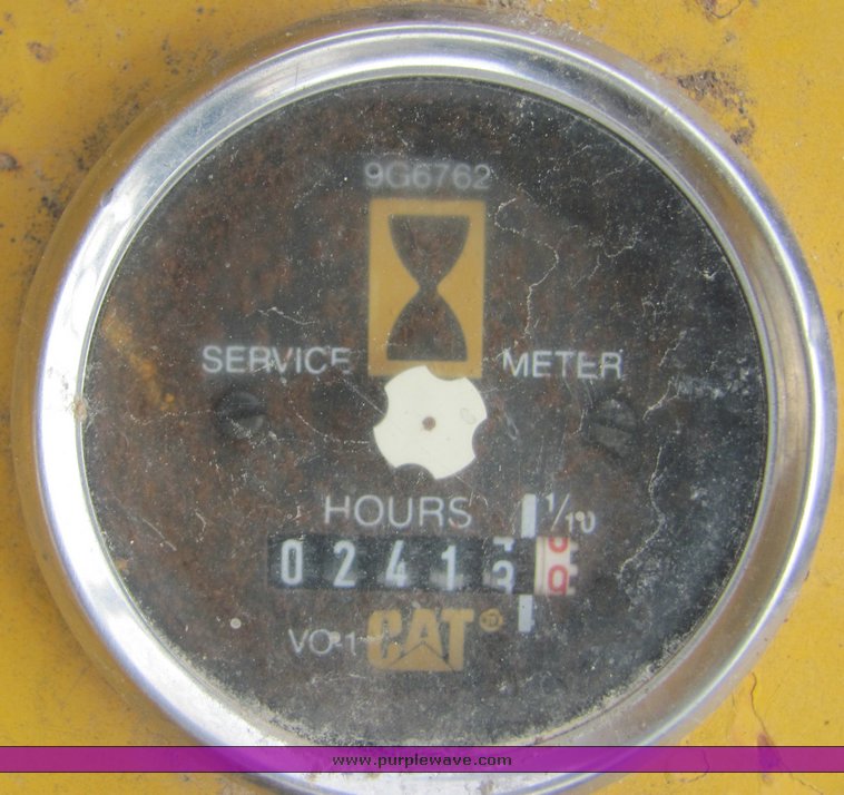 image for item 3100 1963 Caterpillar 12 motor grader