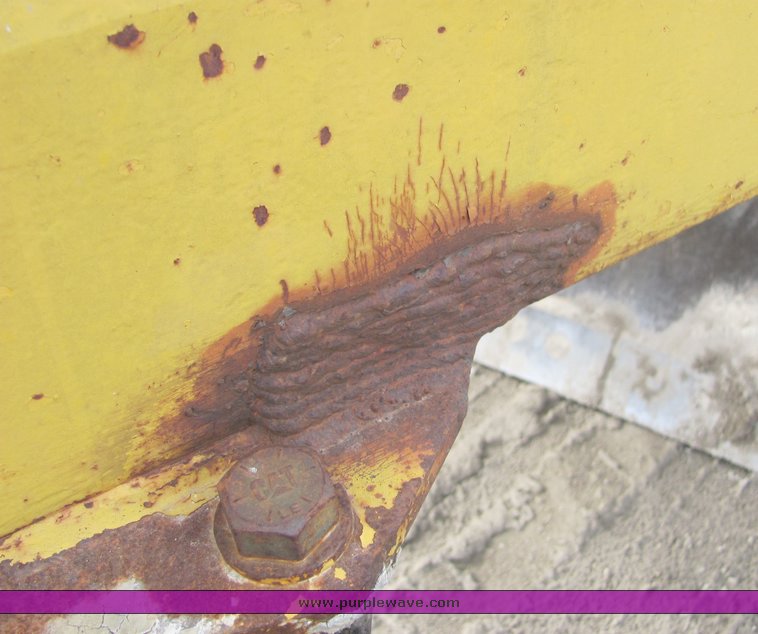 image for item 3100 1963 Caterpillar 12 motor grader