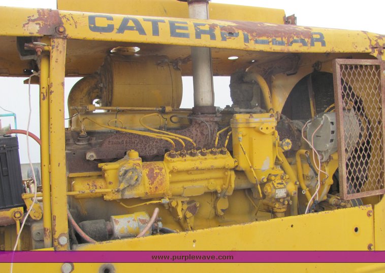 image for item 3100 1963 Caterpillar 12 motor grader
