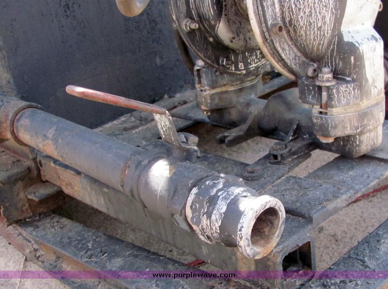 image for item 3109 Asphalt application tank