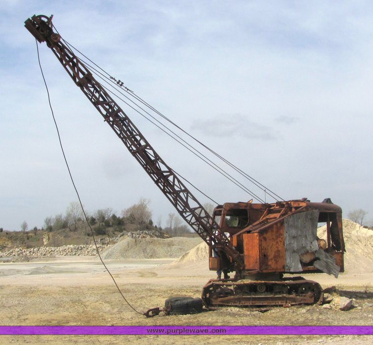image for item 3132 Northwest track crane