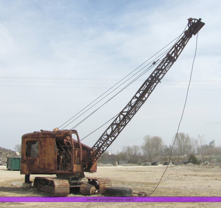 image for item 3132 Northwest track crane
