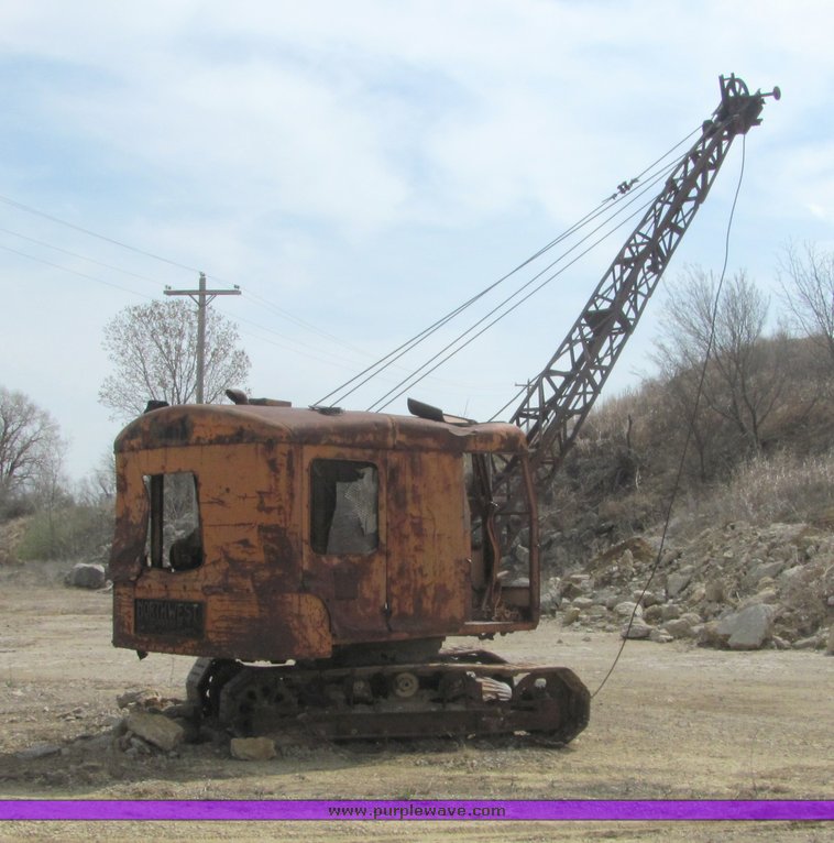 image for item 3132 Northwest track crane