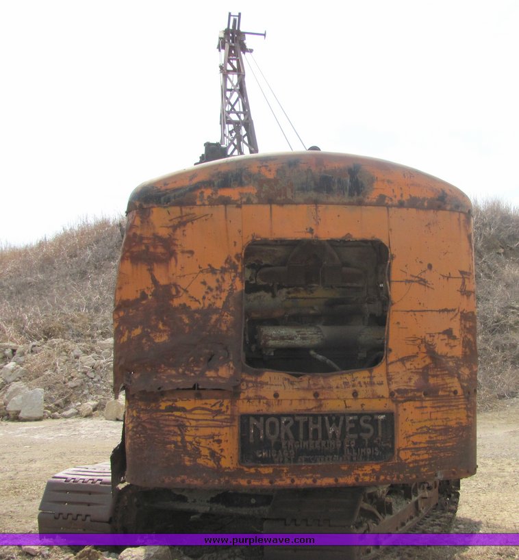 image for item 3132 Northwest track crane