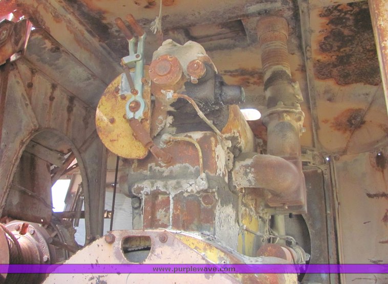 image for item 3132 Northwest track crane