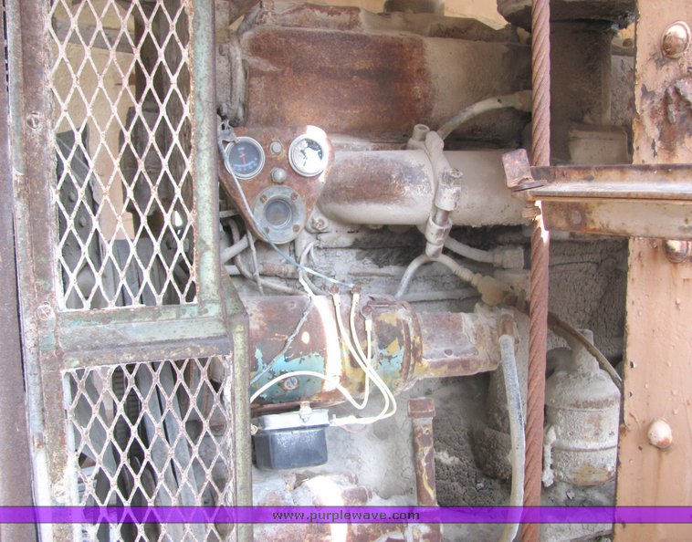 image for item 3132 Northwest track crane