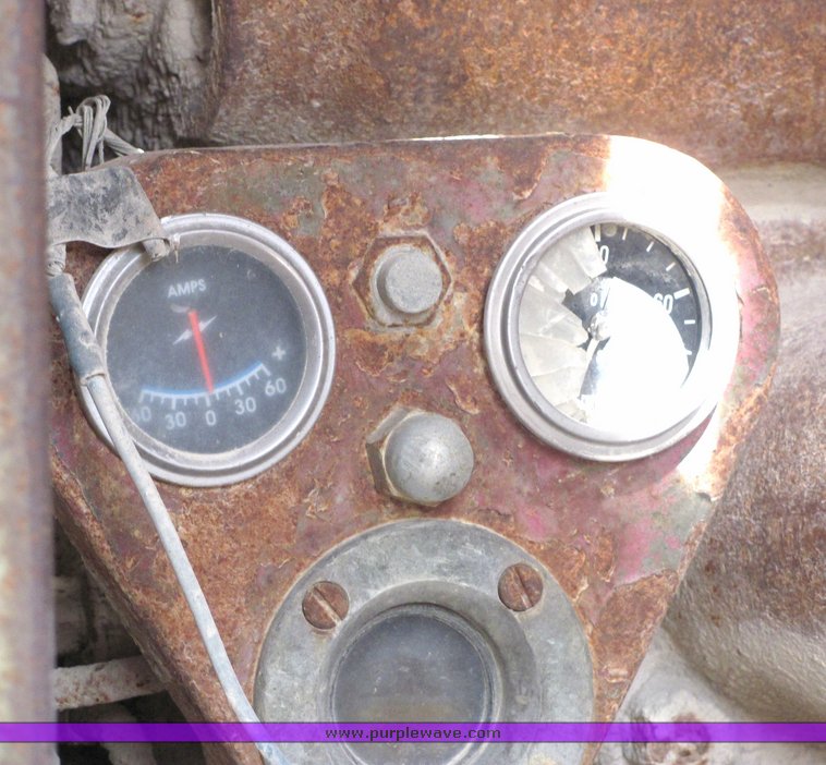 image for item 3132 Northwest track crane