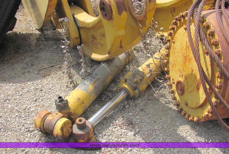 image for item 3133 Caterpillar 988B parts