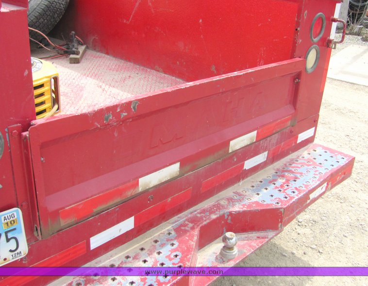 image for item 3137 2001 Ford F150 XL pickup