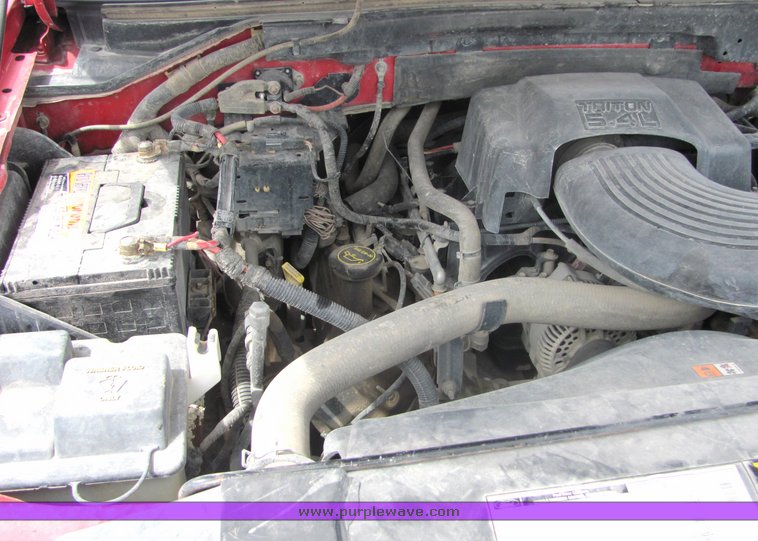 image for item 3137 2001 Ford F150 XL pickup