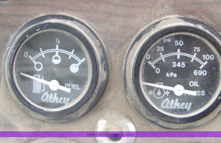 image for item 3139 Mobil Sweeper street sweeper