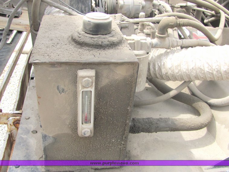 image for item 3139 Mobil Sweeper street sweeper