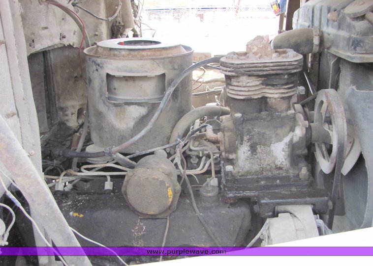 image for item 3140 1970 International Fleetstar 1910 water truck