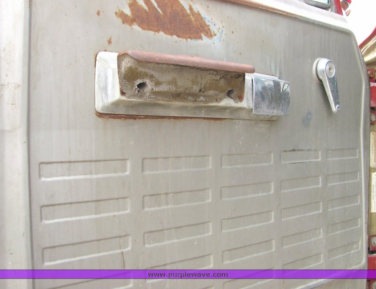 image for item 3140 1970 International Fleetstar 1910 water truck