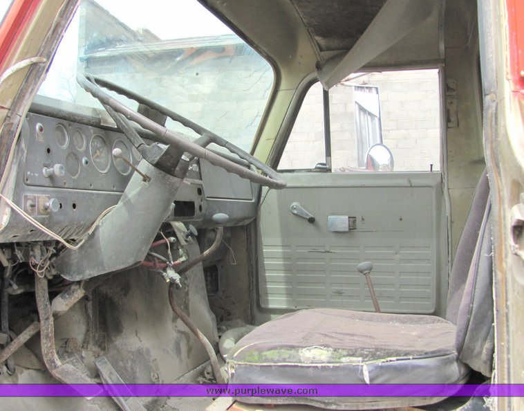 image for item 3140 1970 International Fleetstar 1910 water truck