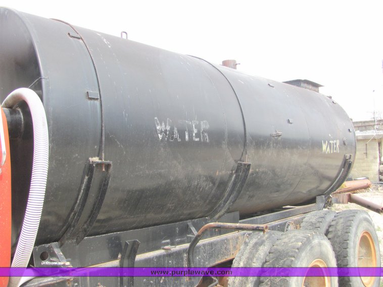 image for item 3140 1970 International Fleetstar 1910 water truck